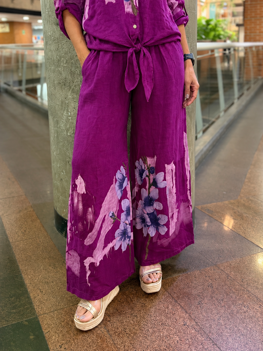 Pantalon Correa Medio Flores Lino R.5553