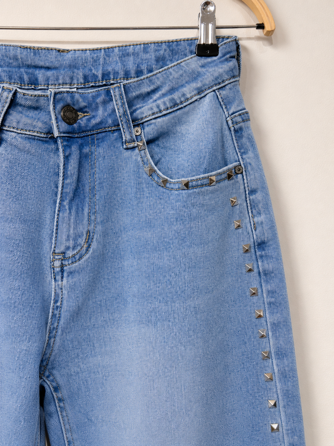 Jeans Tachuela