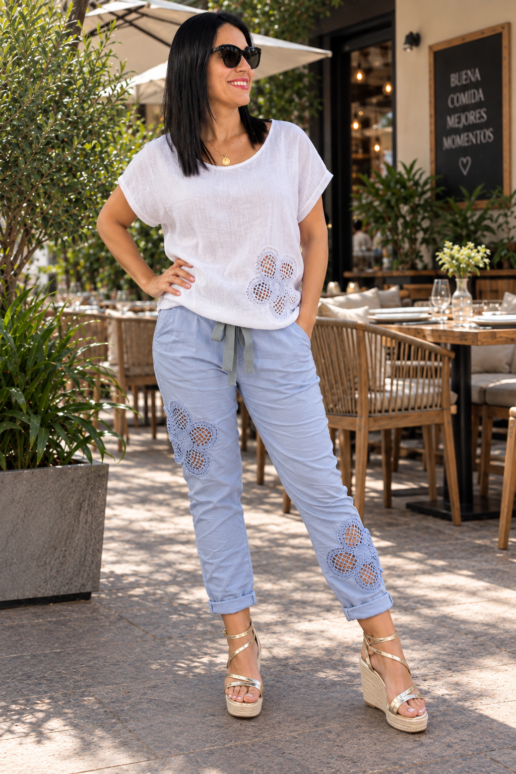 Jogger Flor Bordada R.2387