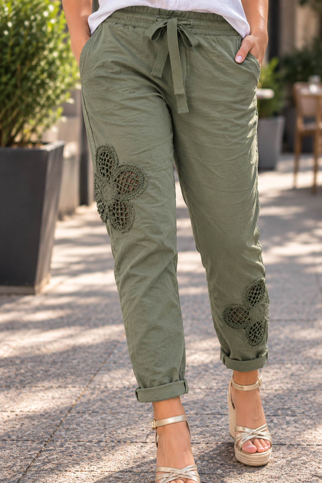 Jogger Flor Bordada R.2387