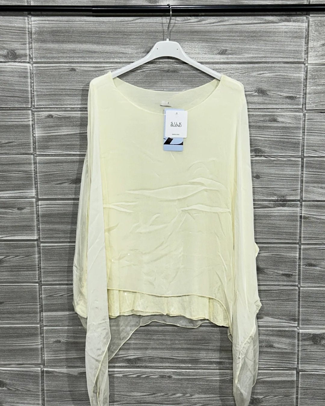 CONJUNTO UNICOLOR DE SEDA
